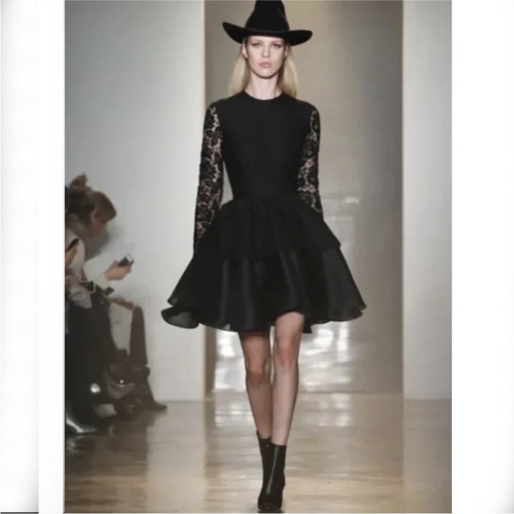 Cushnie Et Ochs Whimsical Silk Lace Sierra Dress